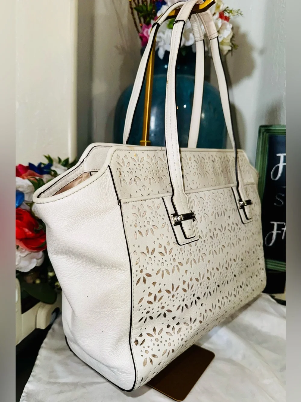 COACH Taylor Eyelet Chalk Leather Tote Satchel 2014 -  #27391 - GUC